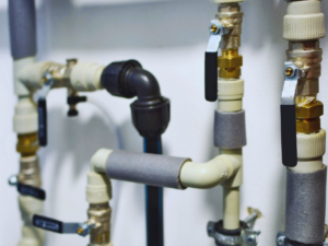 Outdated polybutylene pipes  in Everett, WA home